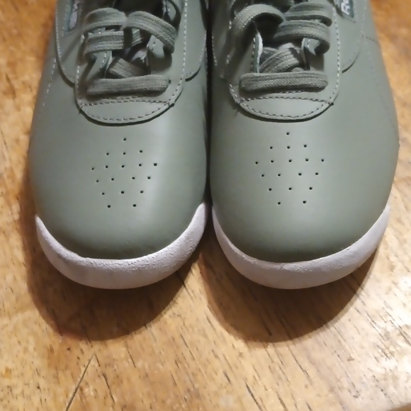 Reebok Womens Army Green Sneakers - Picture 5 of 11
